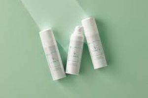 Azelaic Acid Skincare Guide for Calming and Treating Rosacea