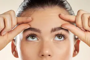 How to Reduce Forehead Wrinkles: Skincare, Lifestyle, and Botox Tips