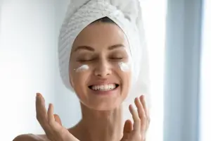 Skin Care and Mental Health: Breaking the Cycle of Anxiety and Insecurity