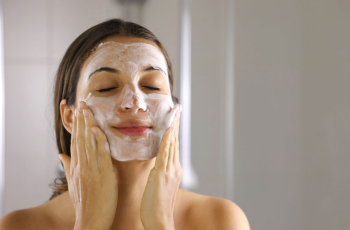 The Right Makeup Brushes Make ALL the Difference: Pro Secrets to Flawless Application The Right Makeup Brushes Make ALL the Difference: Pro Secrets to Flawless Application