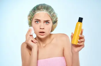 The Alcohol-Free Skincare Trap: Why Your Dry, Flaky Skin Actually Needs Fatty Alcohols
