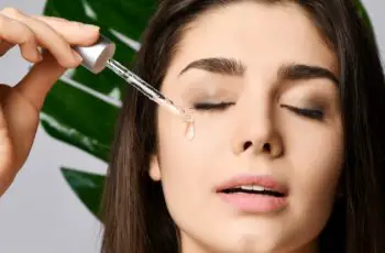 The Hair Washing Mistake Making Your Roots Greasier: 25 Pro Tips to Train Your Scalp